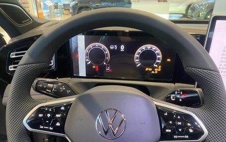 Volkswagen Tiguan, 2025 год, 5 100 000 рублей, 29 фотография