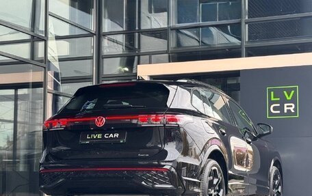 Volkswagen Tiguan, 2025 год, 4 800 000 рублей, 30 фотография