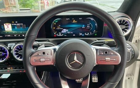 Mercedes-Benz CLA, 2022 год, 2 150 000 рублей, 13 фотография