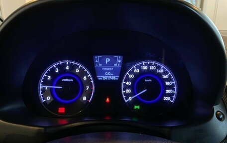 Hyundai Solaris II рестайлинг, 2012 год, 657 000 рублей, 3 фотография