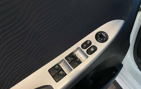 Hyundai Solaris II рестайлинг, 2012 год, 657 000 рублей, 14 фотография