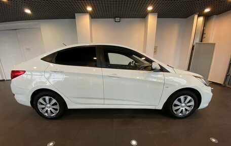 Hyundai Solaris II рестайлинг, 2012 год, 657 000 рублей, 12 фотография