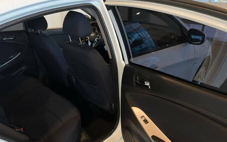 Hyundai Solaris II рестайлинг, 2012 год, 657 000 рублей, 18 фотография