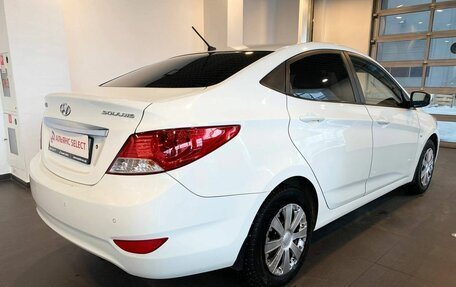 Hyundai Solaris II рестайлинг, 2012 год, 657 000 рублей, 23 фотография