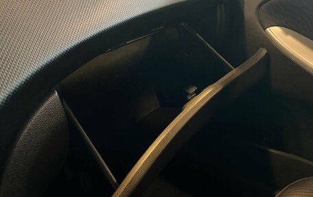 Hyundai Solaris II рестайлинг, 2012 год, 657 000 рублей, 22 фотография