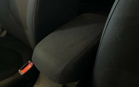 Hyundai Solaris II рестайлинг, 2012 год, 657 000 рублей, 26 фотография