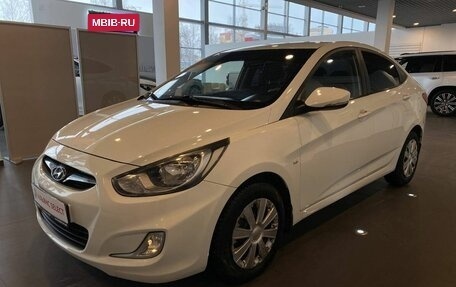 Hyundai Solaris II рестайлинг, 2012 год, 657 000 рублей, 34 фотография