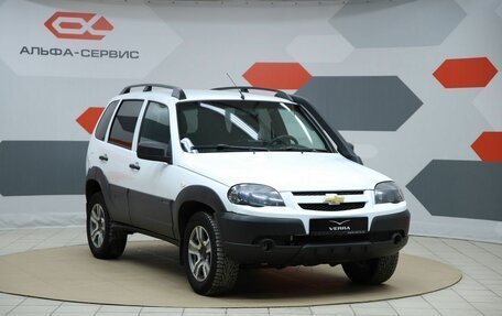 Chevrolet Niva I рестайлинг, 2019 год, 740 000 рублей, 3 фотография
