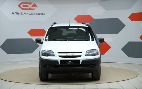 Chevrolet Niva I рестайлинг, 2019 год, 740 000 рублей, 2 фотография