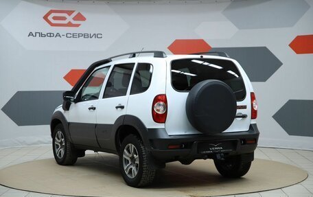 Chevrolet Niva I рестайлинг, 2019 год, 740 000 рублей, 7 фотография