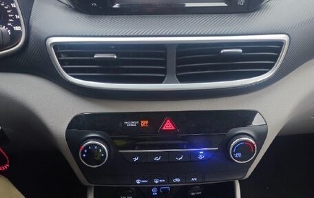 Hyundai Tucson III, 2020 год, 2 020 000 рублей, 10 фотография