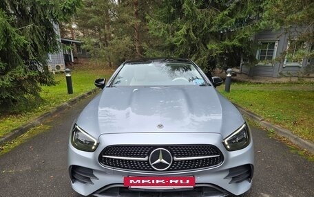 Mercedes-Benz E-Класс, 2021 год, 6 200 000 рублей, 3 фотография