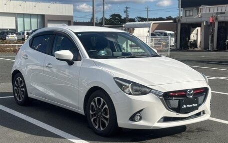 Mazda Demio IV, 2016 год, 710 000 рублей, 3 фотография