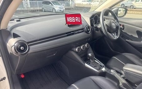 Mazda Demio IV, 2016 год, 710 000 рублей, 12 фотография