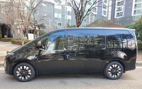 Hyundai Staria, 2025 год, 9 990 000 рублей, 3 фотография