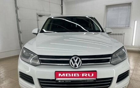 Volkswagen Touareg III, 2012 год, 1 877 000 рублей, 3 фотография