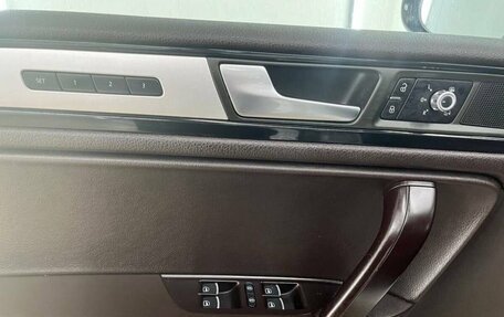 Volkswagen Touareg III, 2012 год, 1 877 000 рублей, 16 фотография