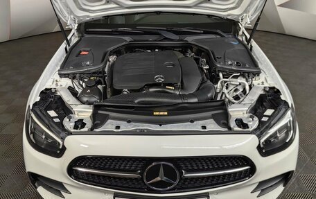 Mercedes-Benz E-Класс, 2020 год, 4 600 000 рублей, 11 фотография