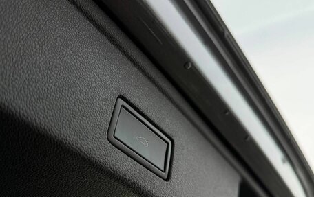 Volkswagen Touareg III, 2018 год, 4 150 000 рублей, 24 фотография