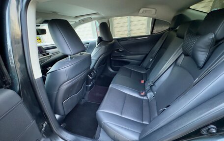 Lexus ES VII, 2020 год, 3 580 000 рублей, 7 фотография