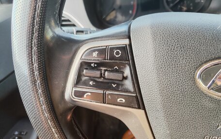 Hyundai Solaris II рестайлинг, 2018 год, 1 200 000 рублей, 17 фотография