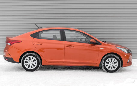 Hyundai Solaris II рестайлинг, 2021 год, 1 735 000 рублей, 5 фотография