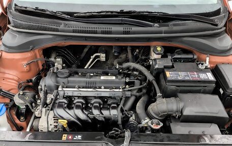 Hyundai Solaris II рестайлинг, 2021 год, 1 735 000 рублей, 10 фотография