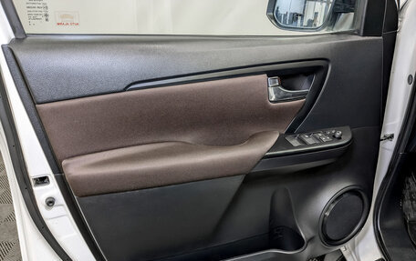 Toyota Fortuner II, 2020 год, 3 595 000 рублей, 19 фотография