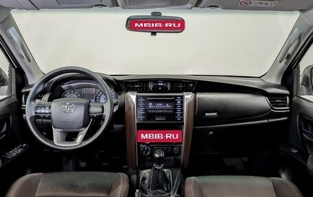 Toyota Fortuner II, 2020 год, 3 595 000 рублей, 14 фотография