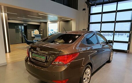 Hyundai Solaris II рестайлинг, 2015 год, 999 000 рублей, 4 фотография