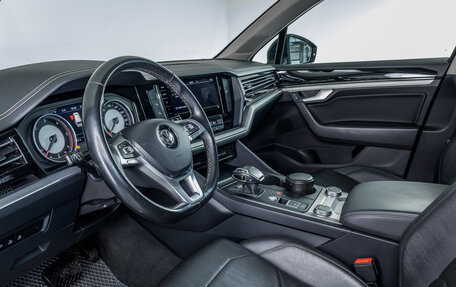 Volkswagen Touareg III, 2019 год, 3 573 000 рублей, 8 фотография