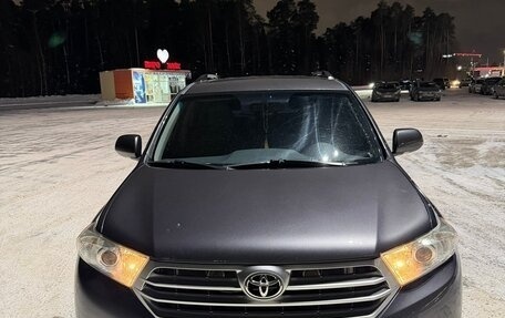 Toyota Highlander III, 2011 год, 1 900 000 рублей, 6 фотография