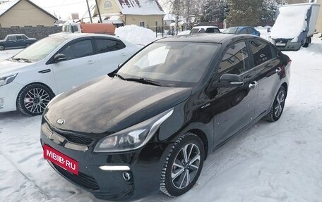 KIA Rio IV, 2018 год, 1 375 000 рублей, 3 фотография