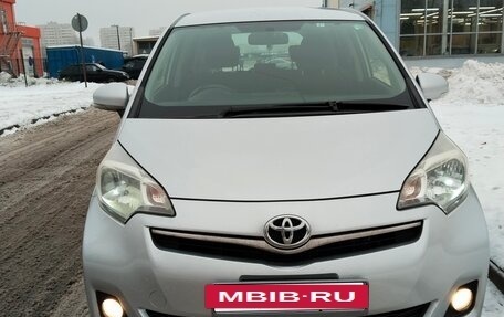 Toyota Ractis II, 2013 год, 900 000 рублей, 2 фотография