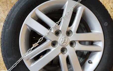 Toyota Ractis II, 2013 год, 900 000 рублей, 11 фотография