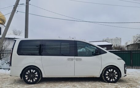 Hyundai Staria, 2022 год, 5 500 000 рублей, 6 фотография