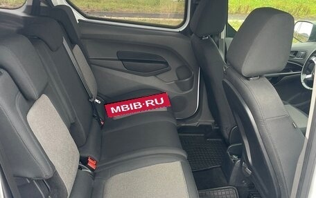 Ford Tourneo Connect II рестайлинг, 2020 год, 1 930 000 рублей, 3 фотография