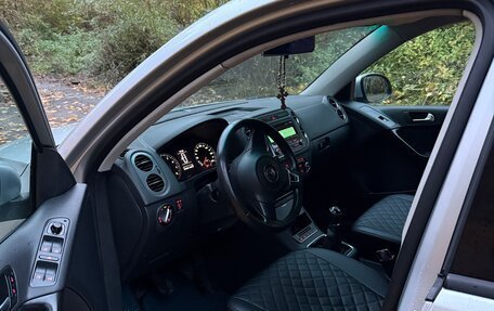 Volkswagen Tiguan I, 2011 год, 980 000 рублей, 5 фотография