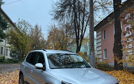 Volkswagen Tiguan I, 2011 год, 980 000 рублей, 3 фотография