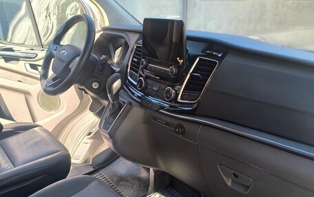 Ford Tourneo Custom I рестайлинг, 2021 год, 4 550 000 рублей, 25 фотография