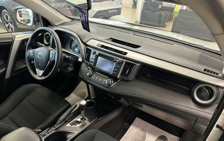 Toyota RAV4, 2013 год, 1 879 000 рублей, 13 фотография