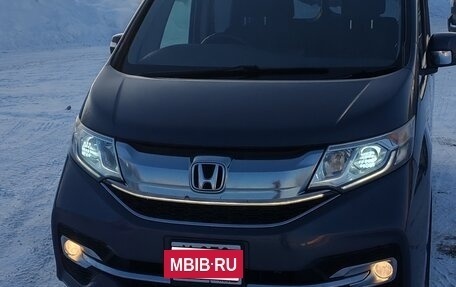 Honda Stepwgn IV, 2016 год, 1 930 000 рублей, 4 фотография