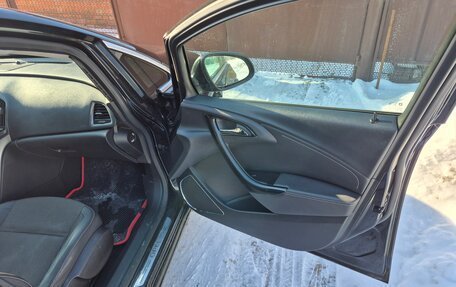 Opel Astra J, 2011 год, 680 000 рублей, 11 фотография