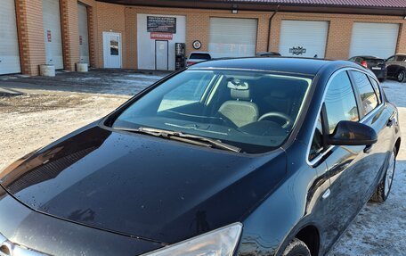 Opel Astra J, 2011 год, 680 000 рублей, 3 фотография