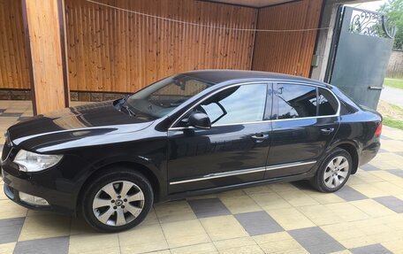 Skoda Superb III рестайлинг, 2010 год, 1 000 000 рублей, 4 фотография