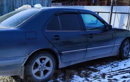 Mercedes-Benz E-Класс, 1999 год, 333 333 рублей, 2 фотография