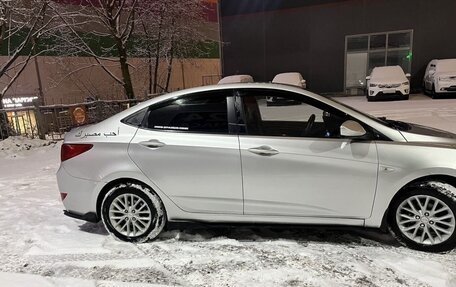 Hyundai Solaris II рестайлинг, 2014 год, 650 000 рублей, 2 фотография