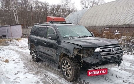 Toyota Land Cruiser 200, 2018 год, 4 675 000 рублей, 2 фотография