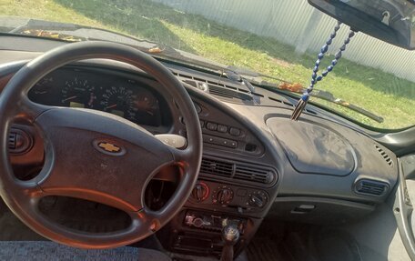 Chevrolet Niva I рестайлинг, 2004 год, 150 000 рублей, 2 фотография