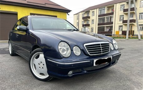 Mercedes-Benz E-Класс, 2000 год, 590 000 рублей, 1 фотография